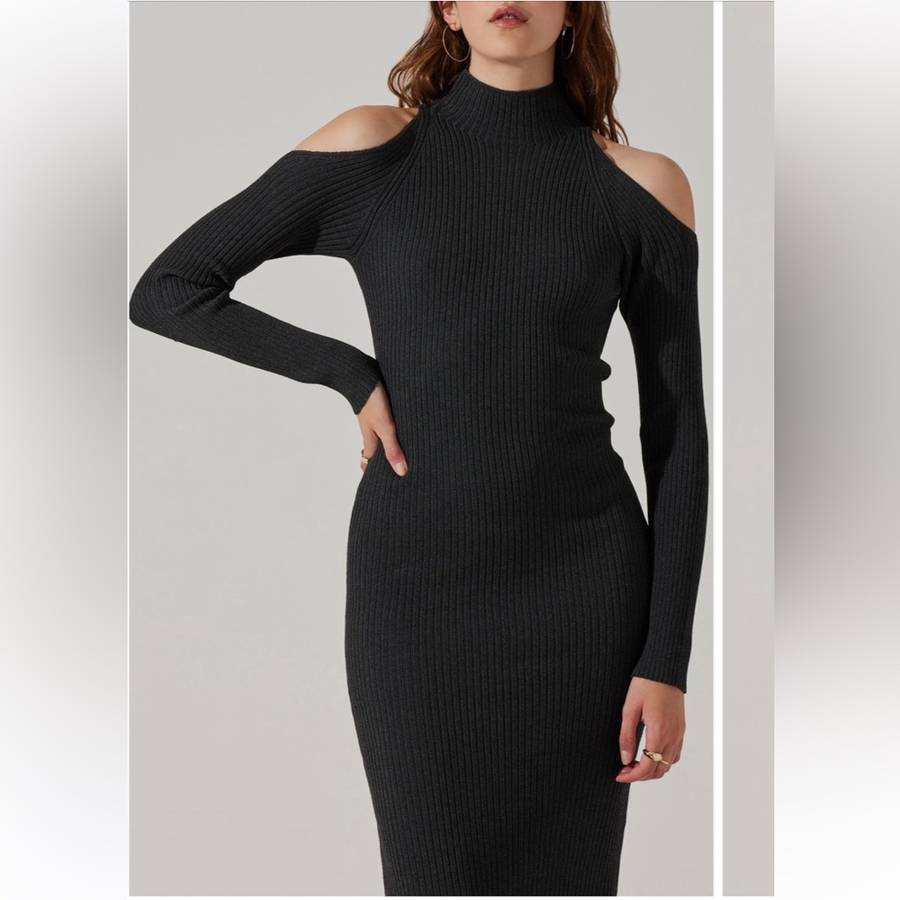ASTR Cold Shoulder Mock Neck Midi Ribbed Bodycon Grey Sweater Size Large - Picture 7 of 9